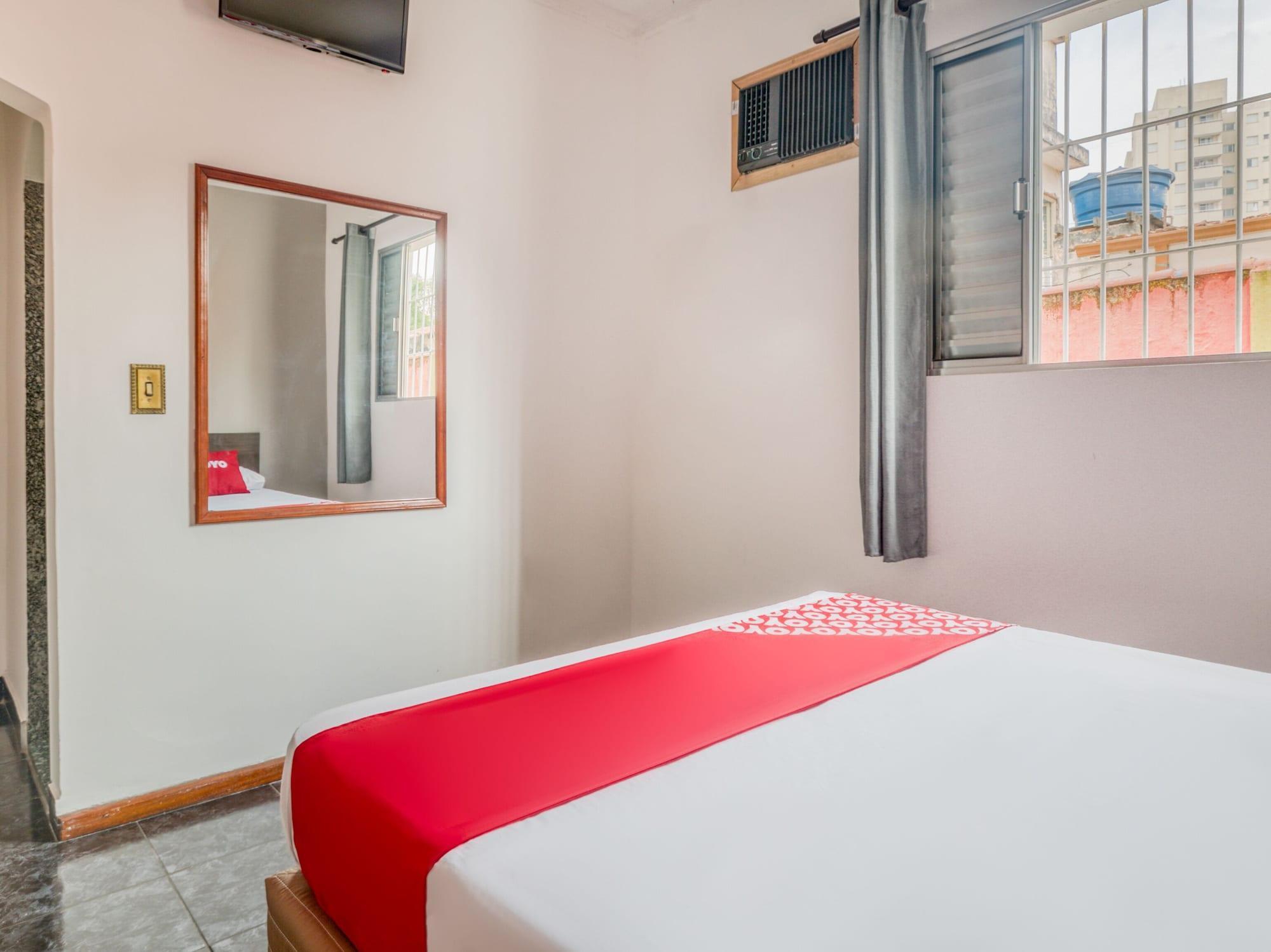 Oyo Hotel Park Leste, Sao Paulo (Adults Only) Ngoại thất bức ảnh